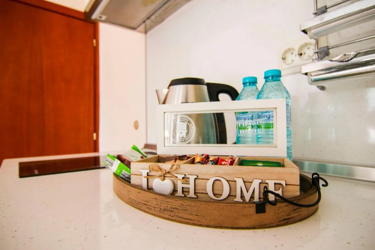 فارنا Apartment Mangusta